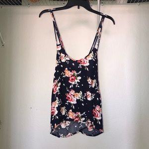 chloe k tank top size large